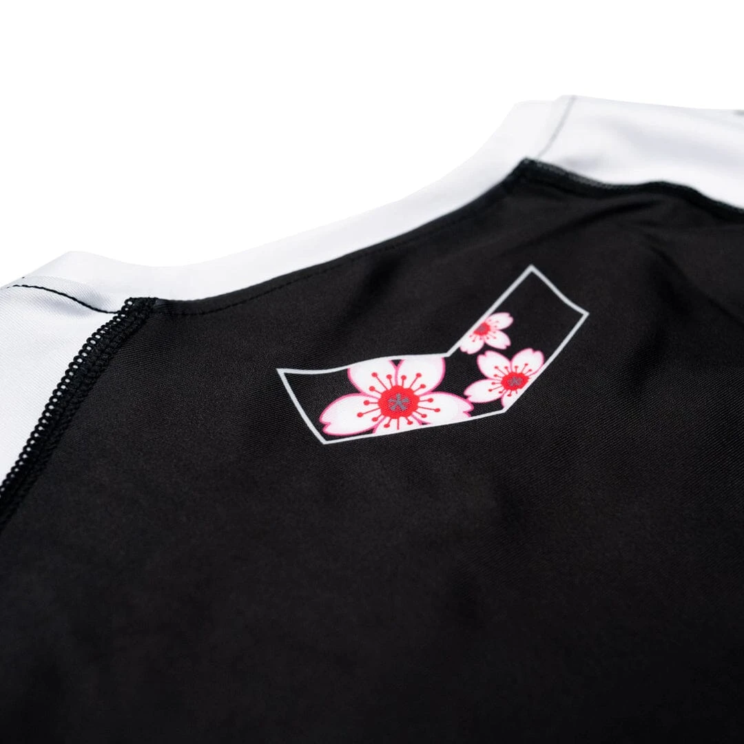 Hyperfly + Tokidoki Short Sleeve Skull Rash Guard 4 Hyperfly + Tokidoki Short Sleeve Skull Rash Guard - Image 4